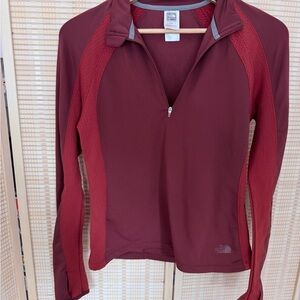 The North Face Women's Burgundy Long Sleeve Quarter-Zip Top